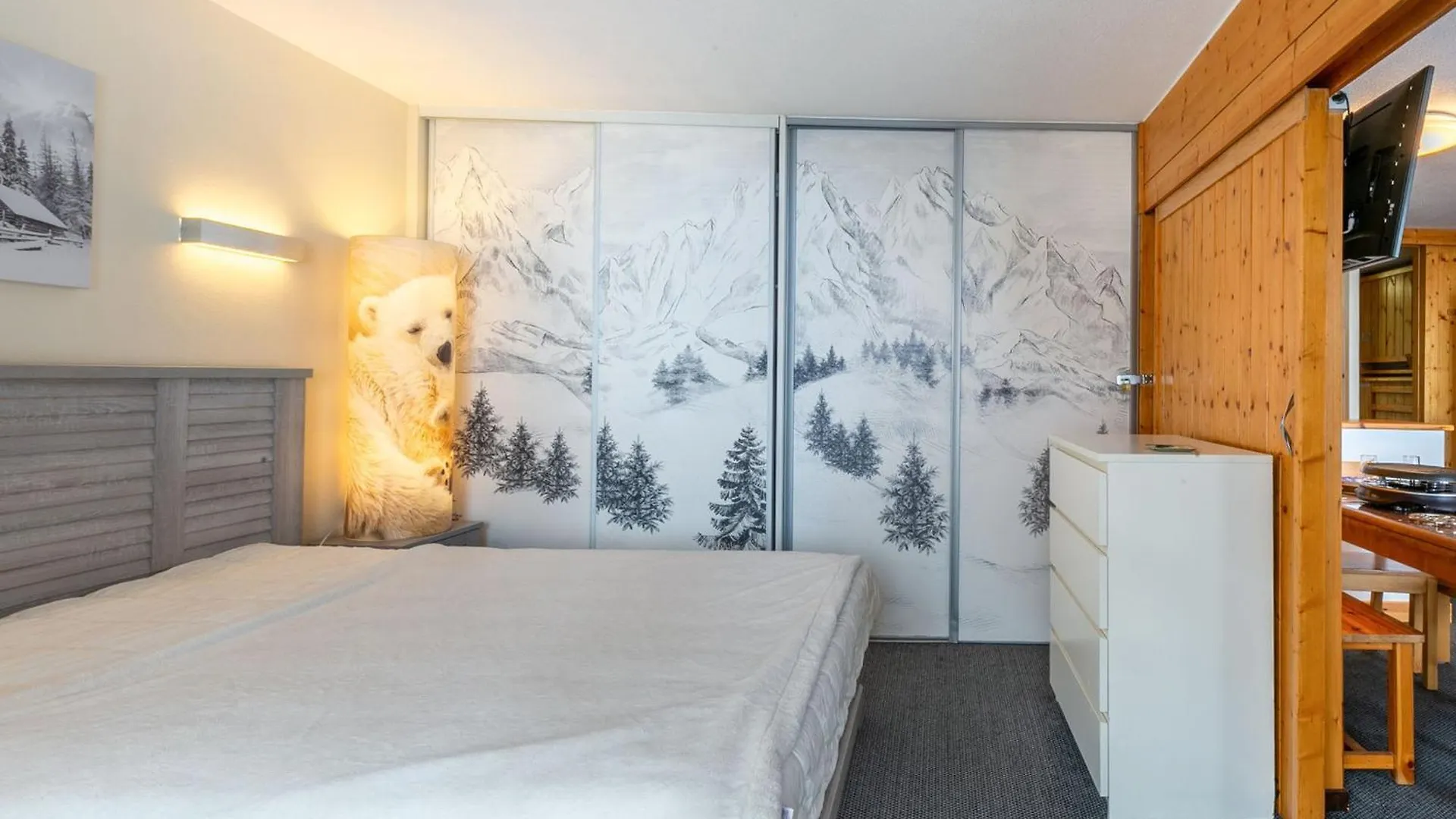 شقة Appartement Coquet Avec Balcon, Wifi, 2 Pieces, Val-D'Isere - Fr-1-694-367